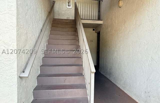 3228 Coral Lake Dr Gallery 4