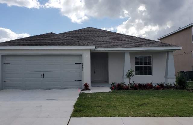 4-Bedroom, 2-Bathroom in Villamar Winter Haven - 1055 Corso Drive, Winter Haven, FL 33884