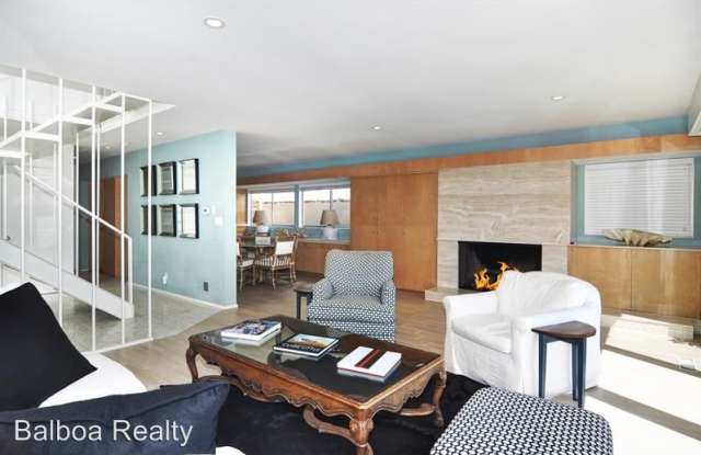 1006 South Bayfront Gallery 4