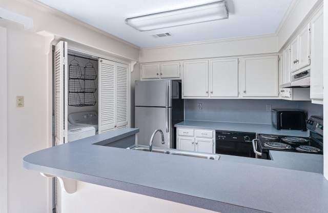 Charming 2-Bedroom Townhome in Desirable Port Allen Location photos photos