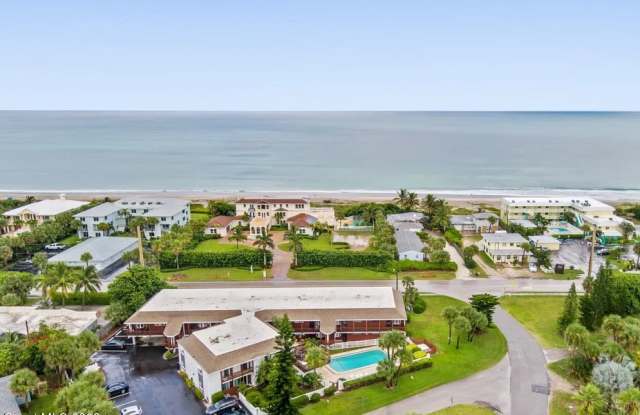 1318 South Miramar Avenue - 1318 South Miramar Avenue, Indialantic, FL 32903