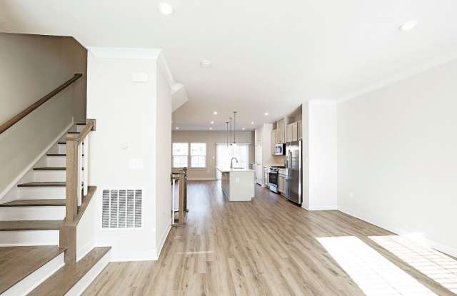 Move-In Ready End-Unit Townhome in Forest Lakes North photos photos