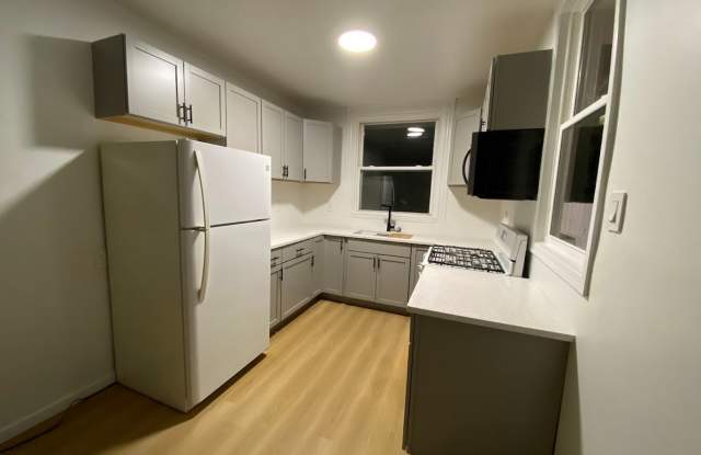 Newly updated 3 bedroom 1 bath house for Rent! photos photos