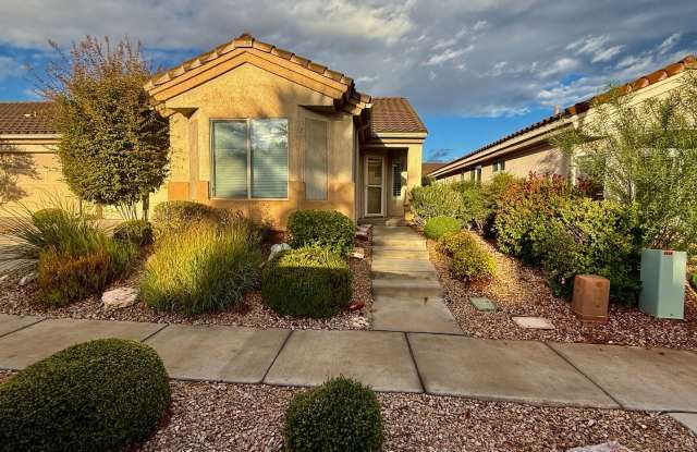2-BR Home in 55+ Sun River Community is Move-In Ready! Gallery 3