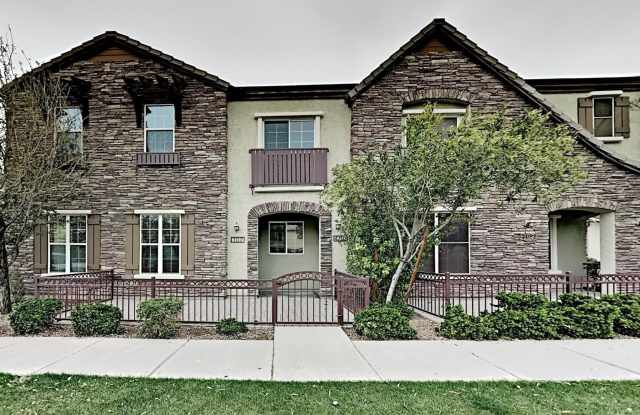 4703 E Waterman Street photos photos