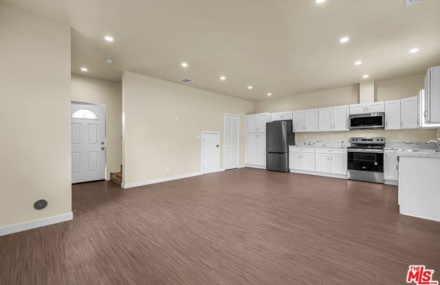 6625 Duchess Dr photos photos