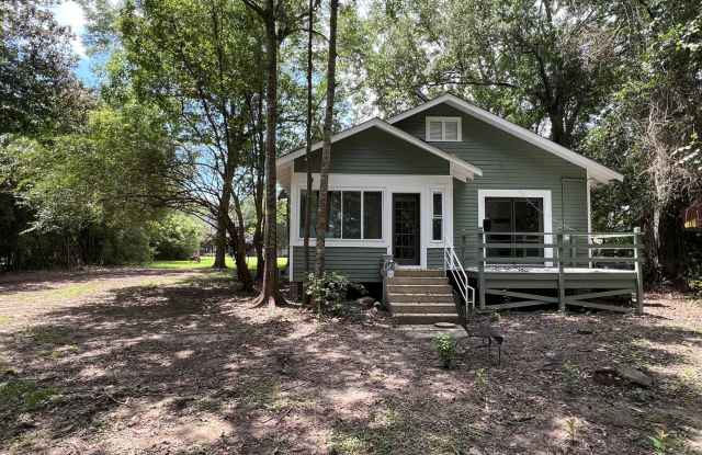 Heart of Denham Springs! photos photos