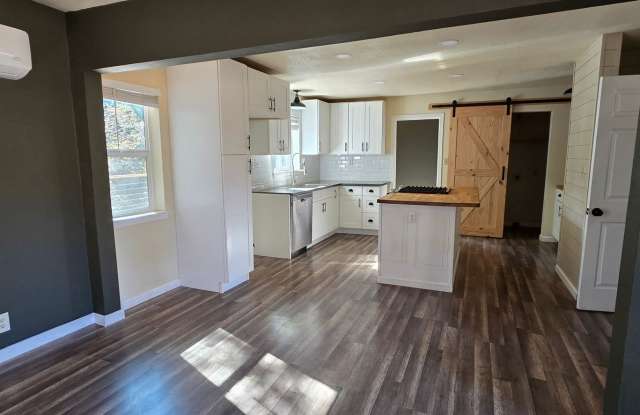 3-bedroom, 2-bath home in Grass Valley Gallery 4