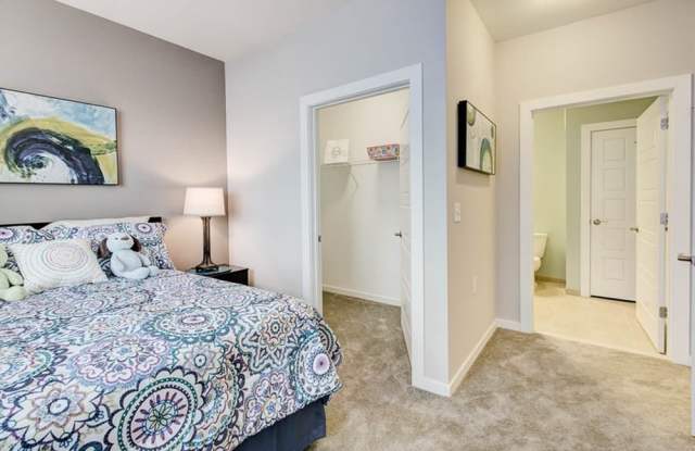 Westfield 41 Apartment Homes Gallery 4