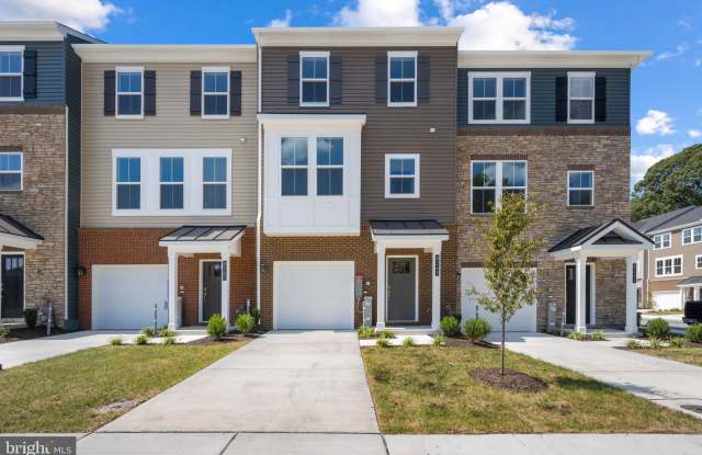 8263 LONGFORD ROAD photos photos