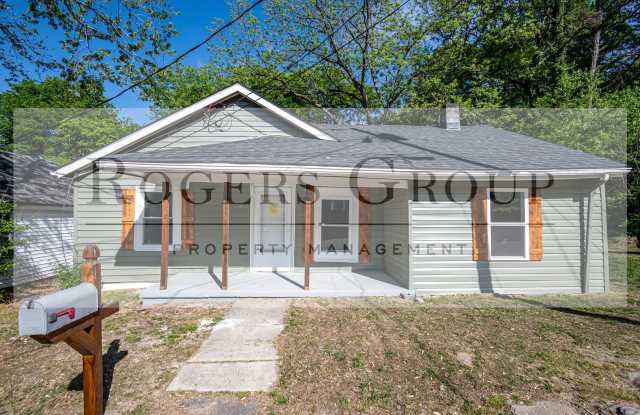 Homes for Rent in Henderson NC - 515 Owen Street - Schedule Showing Online at www.rentnc.net photos photos