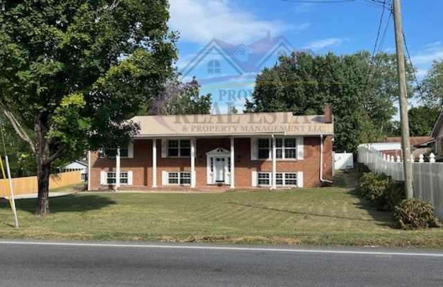 2106 Georgetown Rd NW photos photos