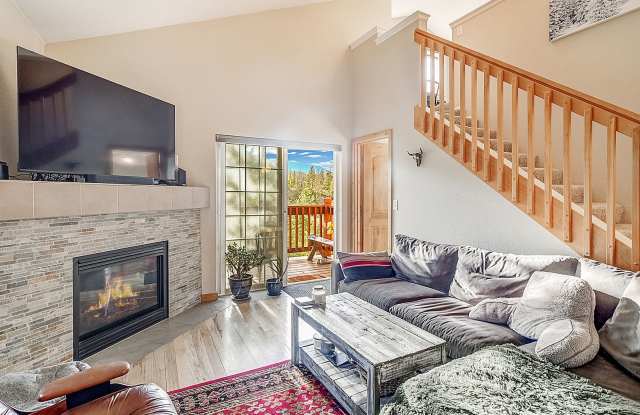 Updated 3bed/3bath! 1 car garage! Heat included! Year lease! photos photos