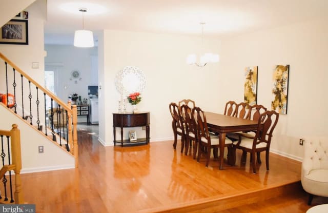 21043 MARKBOROUGH TERRACE - 21043 Markborough Terrace, Dulles Town Center, VA 20166