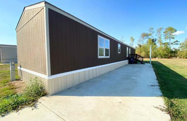 Spacious 3 Bedroom Mobile Home for Rent in Bell City, LA photos photos