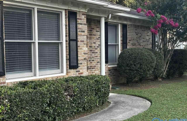 7520 Clubfield Drive Gallery 3