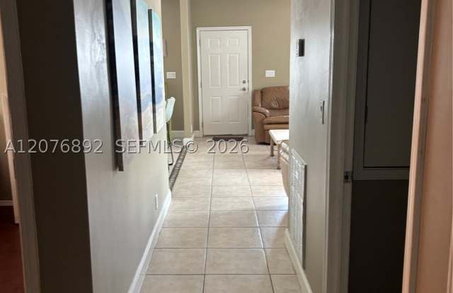 210 W 2nd Ct. Gallery 2