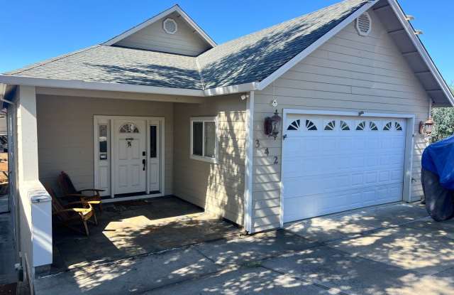 Spacious 3BD/3BA – Lake Access Living in Gated Copperopolis Community photos photos