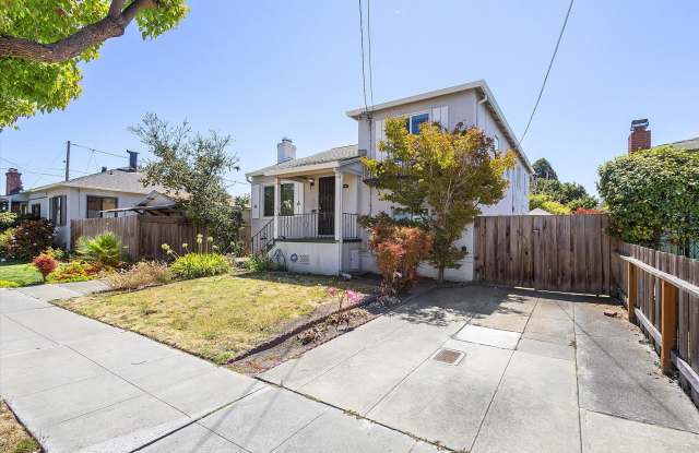 208 Pacific Ave - 3++ bedroom | 2 bath | Single family home Gallery 3