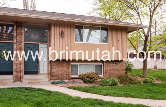 1968 Lincoln Ln. #4B - 1968 Lincoln Lane, Holladay, UT 84124 1968 Lincoln Ln. #4B - 1968 Lincoln Lane, Holladay, UT 84124