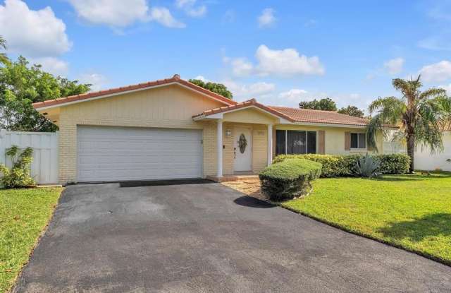 3721 NW 114th Ln - 3721 Northwest 114th Lane, Coral Springs, FL 33065
