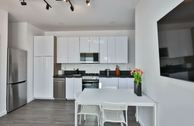 3407 N. Mountain View Dr Gallery 2