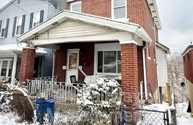 2bed/1bath Single Family Home in Mt. Washington photos photos