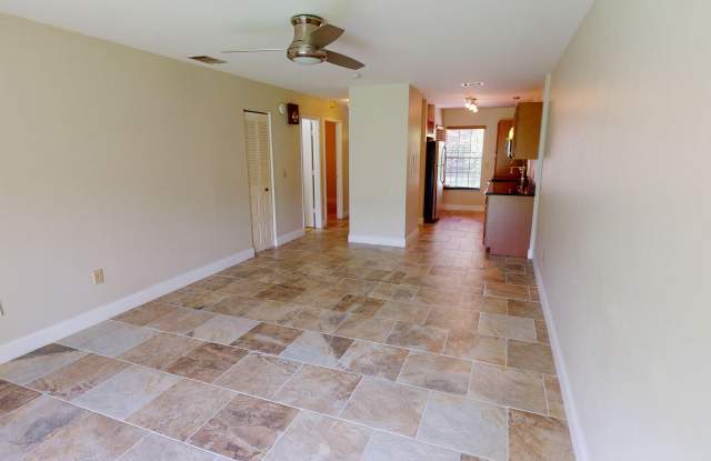 1527 Waldorf Circle NE Gallery 4