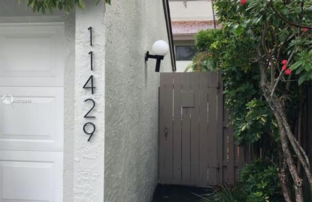 11429 SW 110th Ln # 110 - 11429 Southwest 110th Lane, Kendall, FL 33176