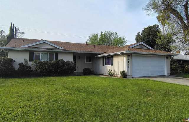 THIS IS A MUST SEE - 4417 A Parkway, Parkway, CA 95823