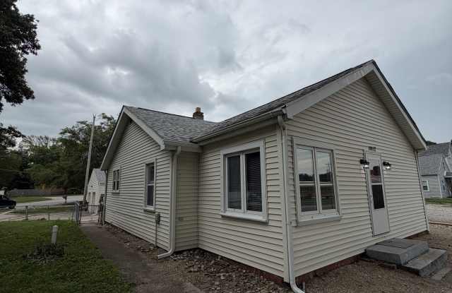 1412 North Harris Avenue photos photos 1412 North Harris Avenue photos photos
