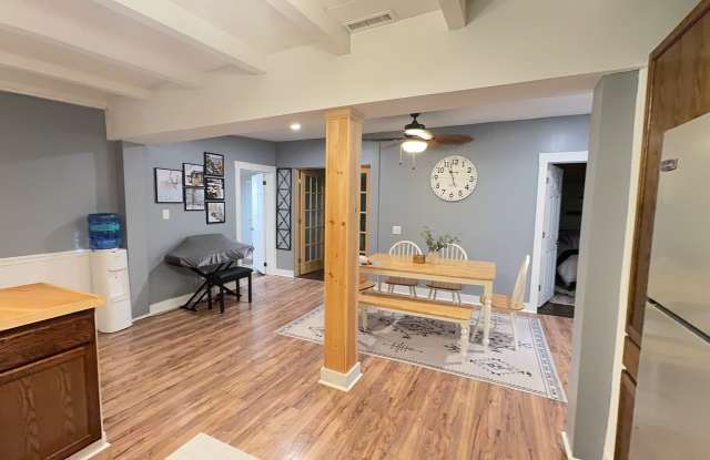 Beautiful Furnished Home with Cozy Rustic Finishes Gallery 3