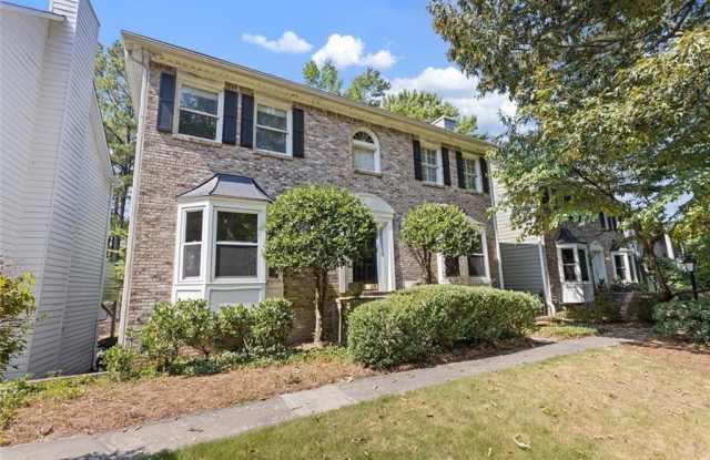 2328 Defoors Ferry Road NW Gallery 1