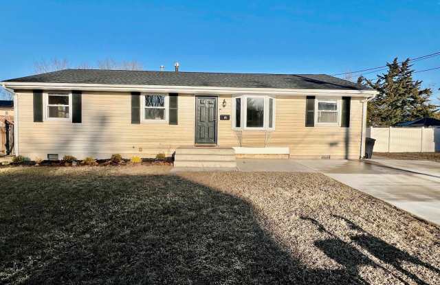 16 Schoolhouse Dr Dr photos photos