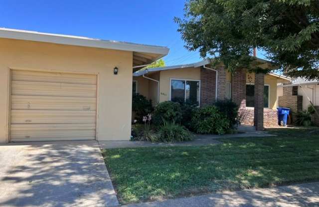 6801 Las Palamitas Way - South Land Park Duplex with central heat and air. Close to shopping and schools. photos photos