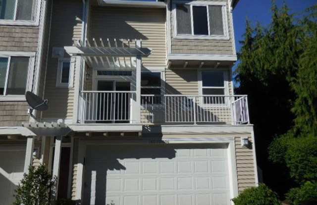 Amazing Condo End Unit! photos photos