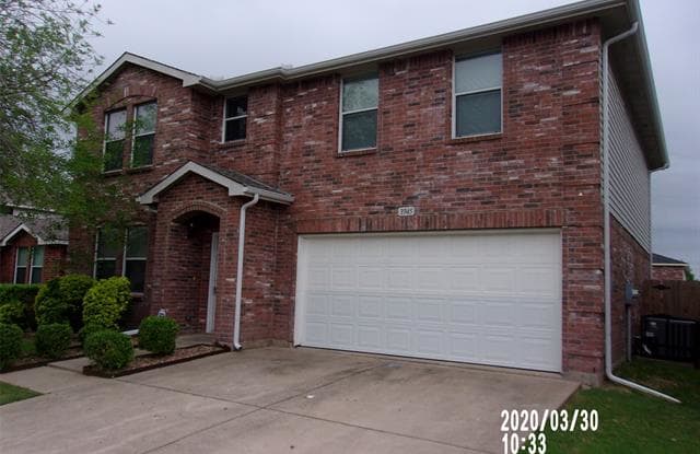 3945 Thoroughbred Trail - 3945 Thoroughbred Trail, Fort Worth, TX 76123