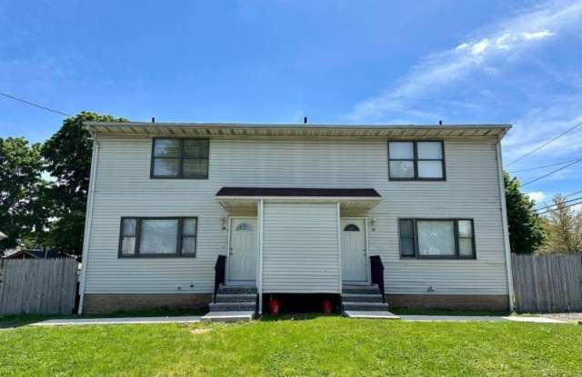 30 Martin St - 30 Martin Street, East Franklin, NJ 08873