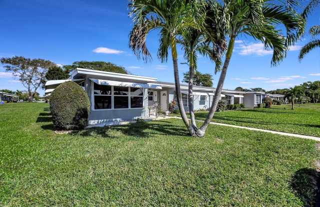 735 N Highpoint Boulevard N photos photos