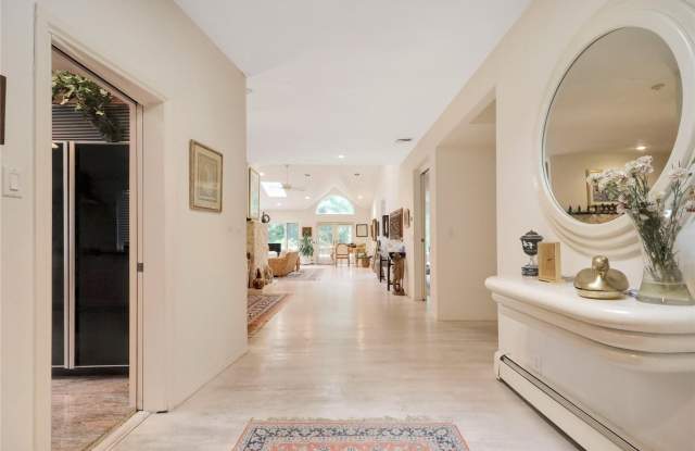 75 Meadow Woods Road Gallery 2