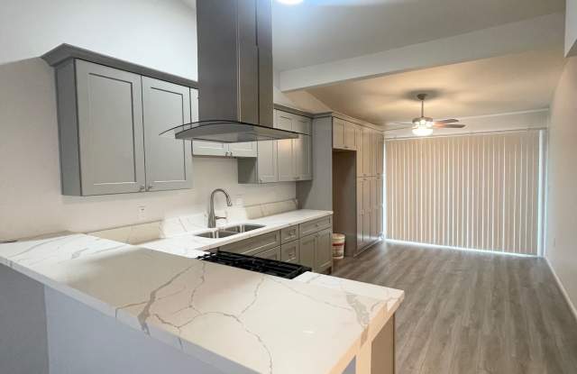 911 North Vineyard Avenue - D photos photos