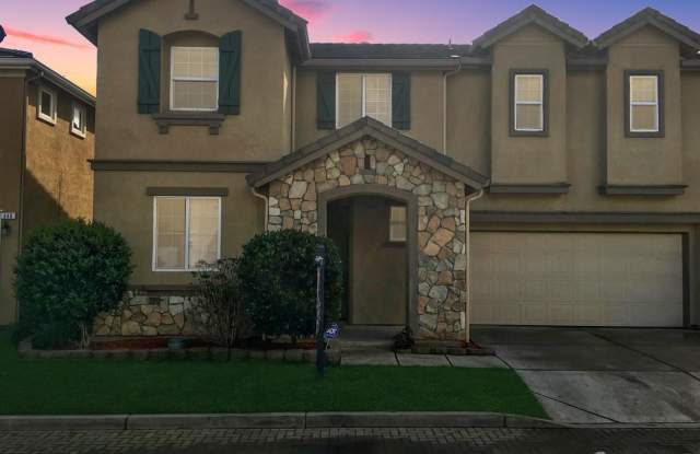 442 San Pietro Ln - 442 San Pietro Lane, Lodi, CA 95240