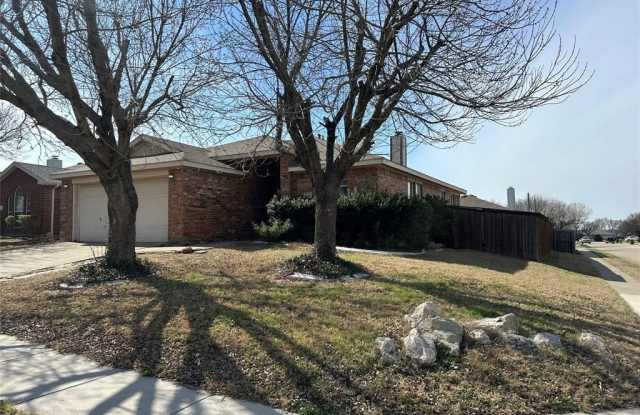 529 Port Allen Drive - 529 Port Allen Drive, Little Elm, TX 75068