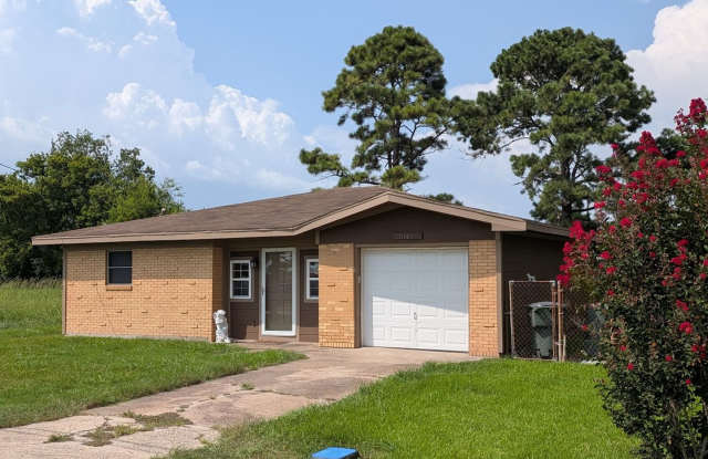 PORT ACRES!!!   5140 Minnie Ave., Port Arthur, TX 77642 Gallery 1