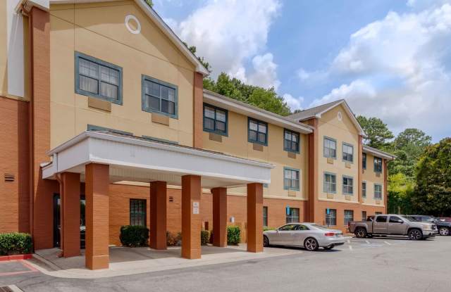 Atlanta - Alpharetta - Rock Mill Road Gallery 2