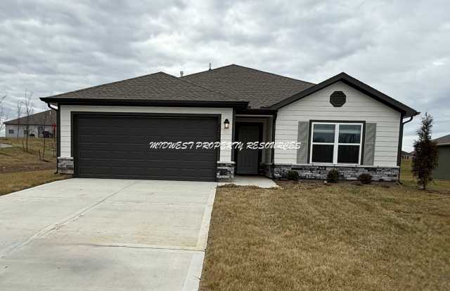 Brand-New 3 Bedroom, 2 Bathroom Ranch Home - 4737 Southeast 5th Street, Blue Springs, MO 64014