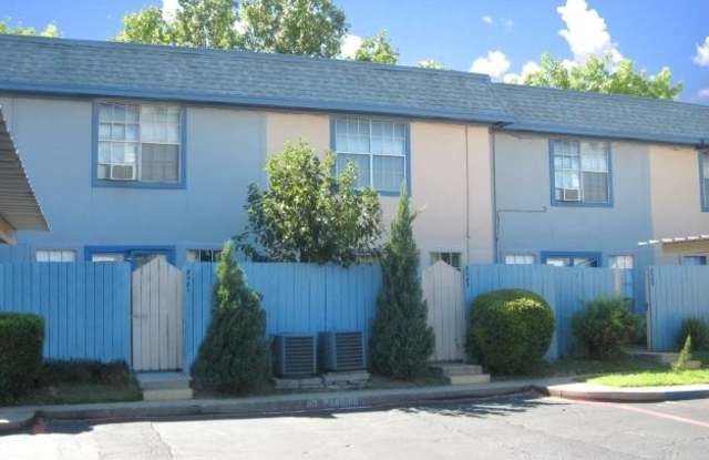 8579 La Plaza Dr 8579 Gallery 2