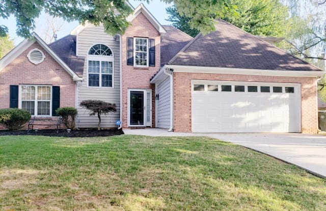 2633 English Oaks Ln - 2633 English Oaks Lane, Kennesaw, GA 30144