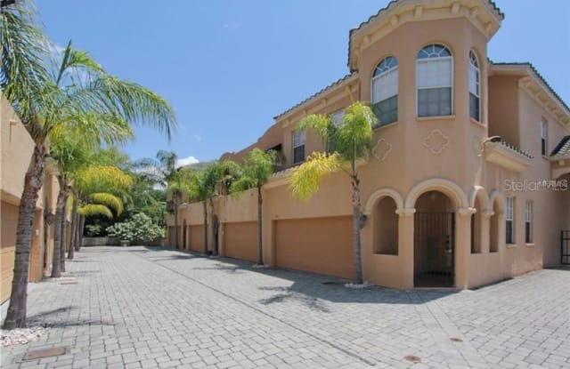 2902 HANSEN MANOR LANE - 2902 Hansen Manor Ln, Tampa, FL 33611