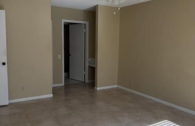 728 Lago Road Gallery 2